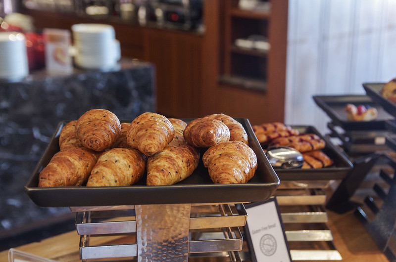 breakfast at hilton sukhumvit bangkok