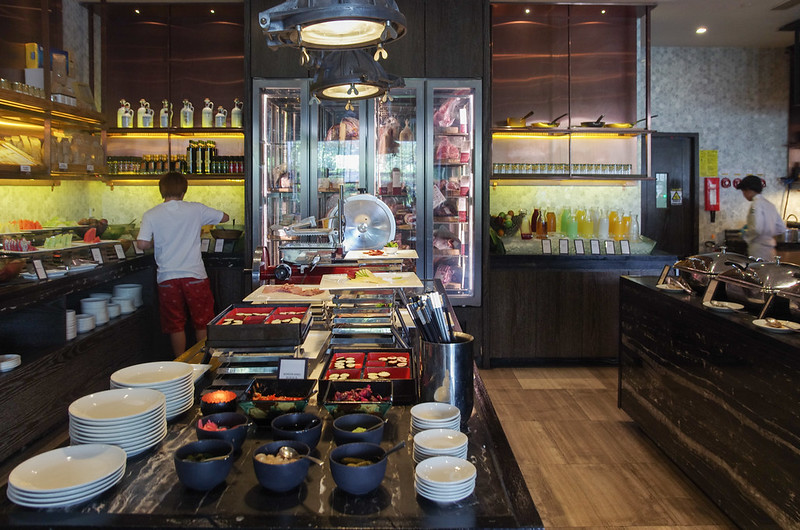 breakfast at scalini - hilton sukhumvit bangkok