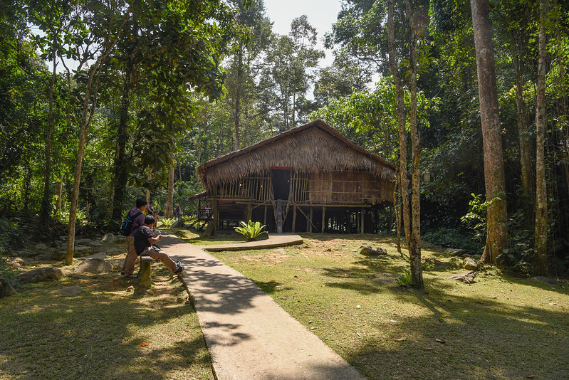 mari mari cultural village