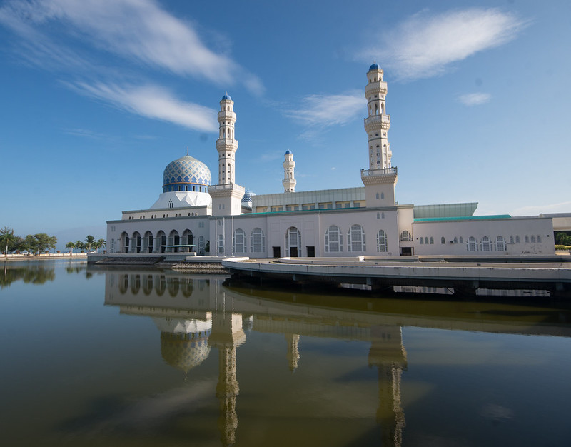 kota kinabalu city mosque