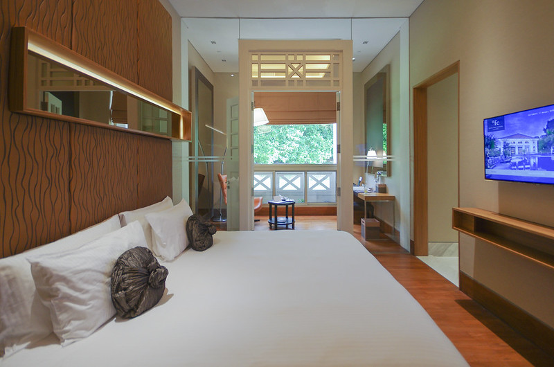 premium room at hotel fort canning