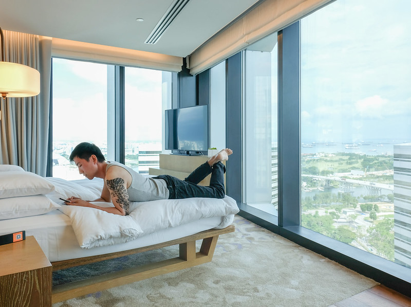 residence suite bedroom - andaz singapore