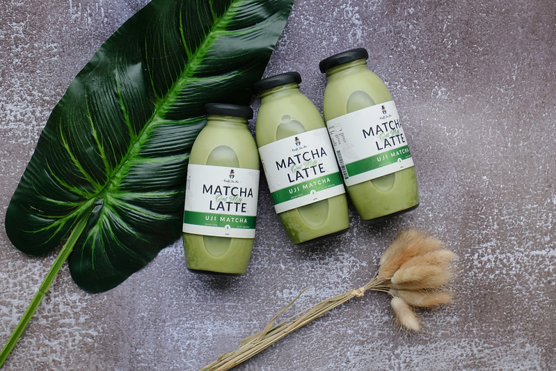 matcha oat latte craft tea fox