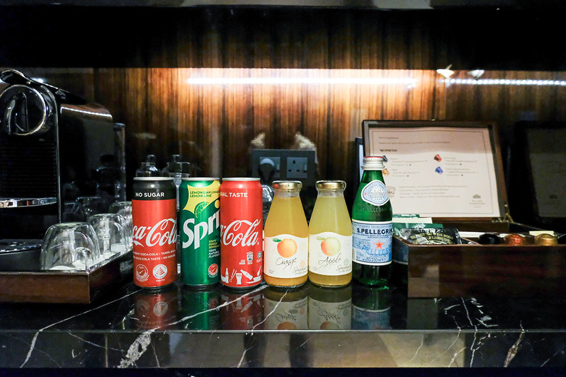 complimentary drinks at the minibar - capitol kempinski hotel singapore