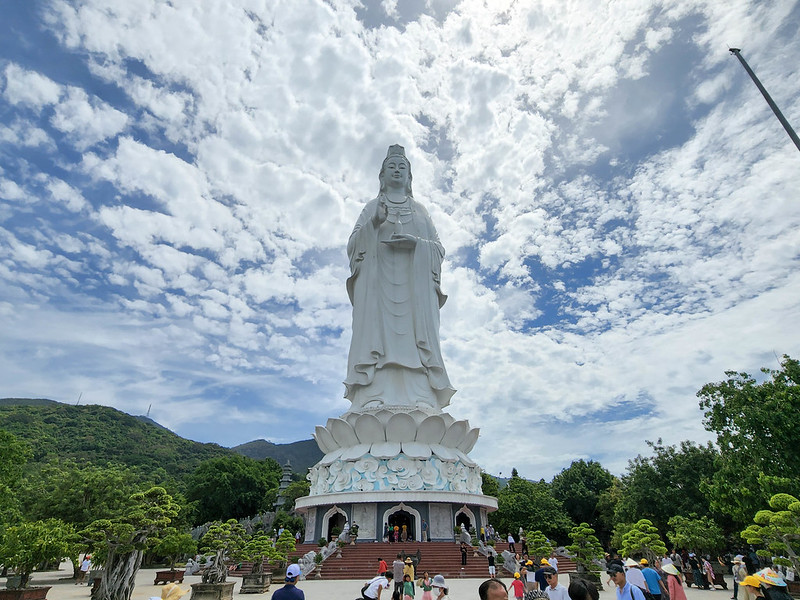 linh ung buddhist temple