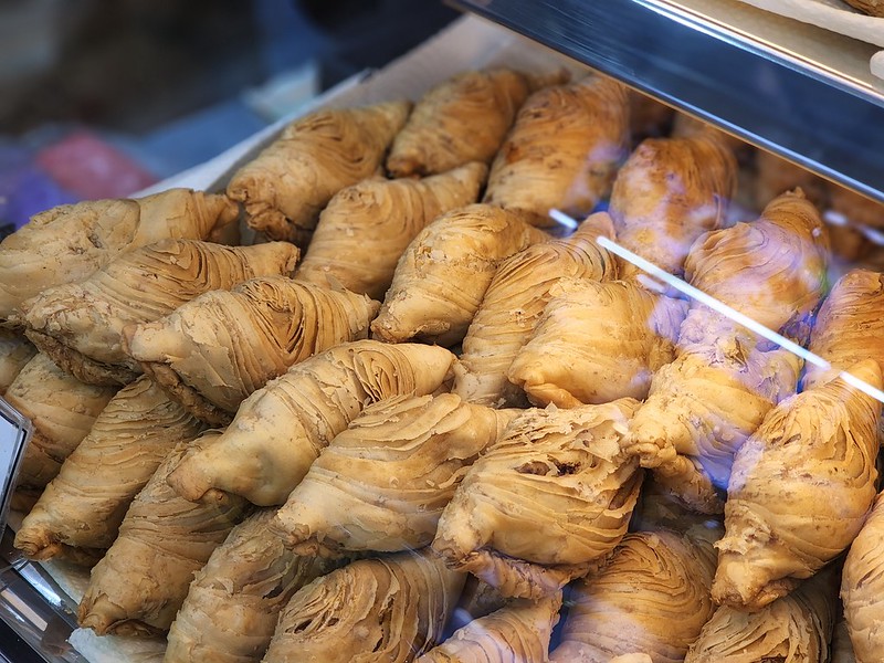 j2 crispy curry puff | amoy street food centre