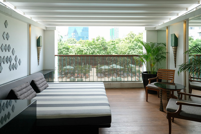 balcony of the club balcony room at the sukhothai bangkok