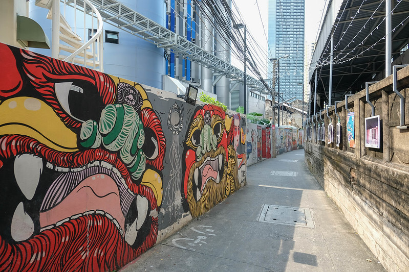 street art in talat noi, bangkok