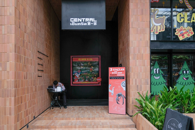 the very first central department store along charoenkrung road