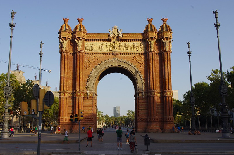 barcelona's arc of triumph